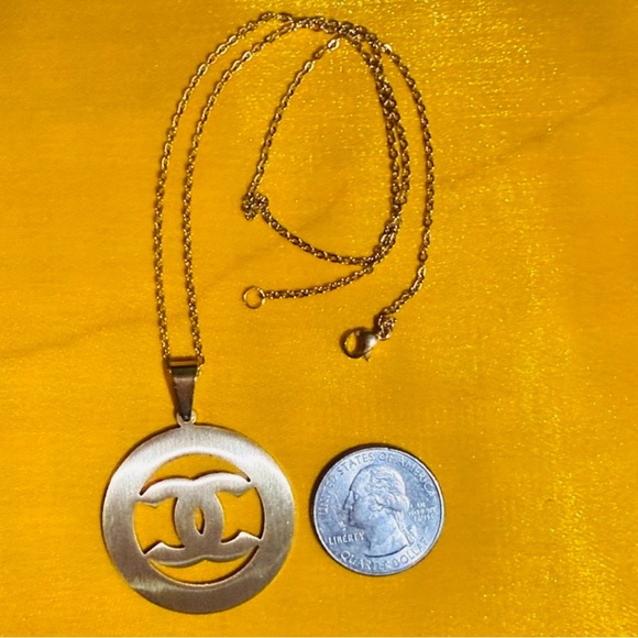 A-1-DC-33: NECKLACE: Gold-Tone Pendant Monogram Necklace, NWOT - Picture 4 of 12